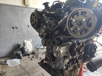 Motor land Rover 3,0 tdv6 - 4