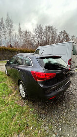 KIA CEED II 12- 1.6 CRDI  Kapota , dvere , naraznik , motor - 4