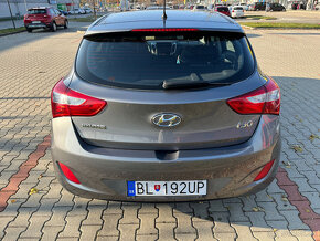 Hyundai i30 1.6 CRDi DOHC 16V - 4