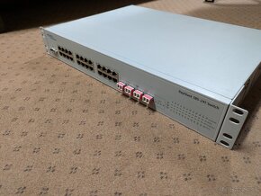 Nortel Networks BayStack 380-24T - 4