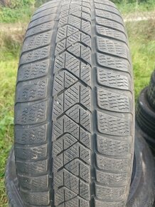 225/60r18 - 4