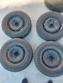 Predám 4 zimné pneumatiky 165/70 R13 - 4