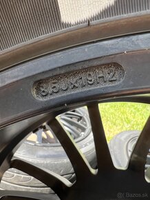 5x100 r19 245/45 r19 - 4