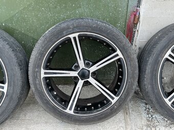 BMW 5x120 R18 235/45 - 4