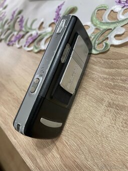 SonyEricsson K750i - 4