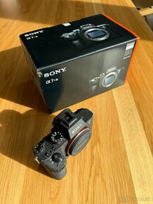 Sony a7r3 + SanDisk Extreme PRO SDXC UHS-II 128 G +2 baterie - 4