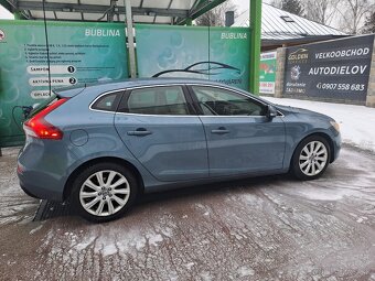 Volvo V40 D2 Momentum - 4