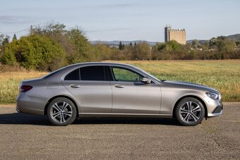 Mercedes-Benz E trieda Sedan 220 d A/T - 4