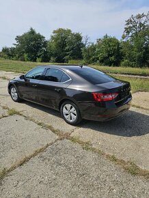 Skoda superb 2,0 TDI Manual 110kw - 4