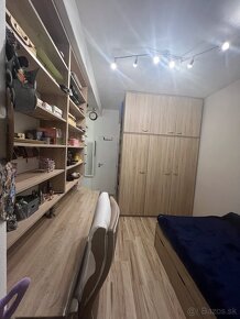 Na predaj zariadený Apartmánový byt v BB - 4