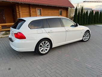 Predám BMW 320d Touring xDrive - 4