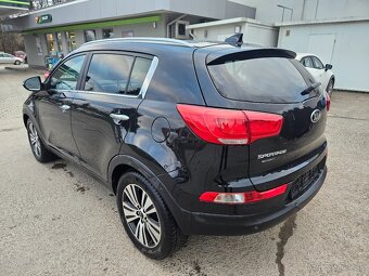 Kia Sportage 1.7CRDi Facelift - 4