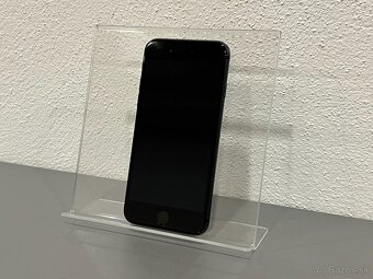 iPhone 8 64GB Sivý S Novou Baterkou - 4