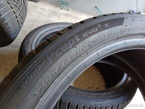 Zimné pneumatiky Hankook 295/35 R21 - 4