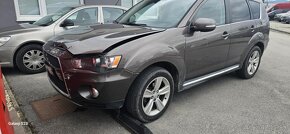 Mitsubishi Outlander - 4