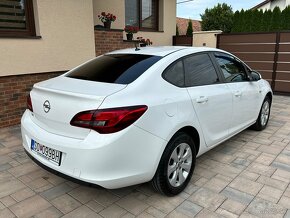 OPEL ASTRA sedan automat 1.6 benzín 85kW 93.000km - 4