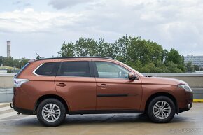 Mitsubishi Outlander 2.2 DI-D Intense - 4