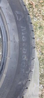 Predam pneumatiky 235/55 R19 zimne - 4