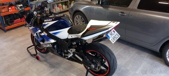 Suzuki GSX-R 1000 K4 - 4