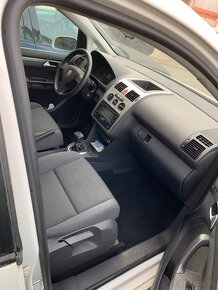 VW Touran 2008 1,9tdi BLS DSG- rozpredám - 4