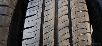 Predám 4ks slušné letné 215/70r15C Michelin na dodávku - 4