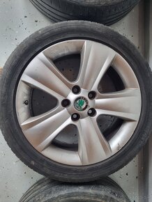 ALU Škoda R17 5x112 225/45 letné - 4