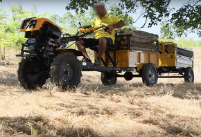 Jednoosí traktor 18 HP +príves = 4x4náhon aj nápravy prívesu - 4