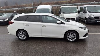 Toyota Auris Touring Sports 1.6 l D-4D  Active Family - 4