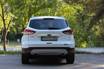 Ford Kuga 4x4 2,0 TDCi Titanium AWD A/T 120 Kw - 4