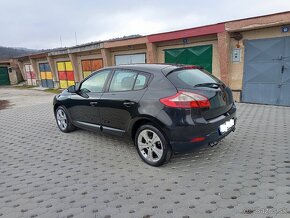 Renault Megane 1.6 benzín 74kw Black Line - 4