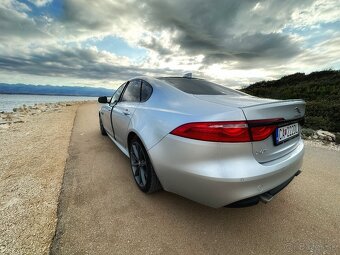 JAGUAR XF 2.0D 240PS R-SPORT 4X4 - 4