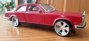 Bburago   Rols Royce,Camarouge 1:22 ,1:24 - 4