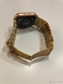 Apple Watch SE 44 mm 2021 - 4