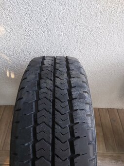 Pneu Matador Maxilla Light Truck 205/65 R15 102/100T - 4