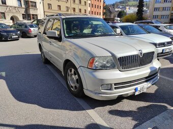 Lincoln Navigator 2 - 4