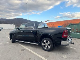 Dodge RAM 1500 - 4