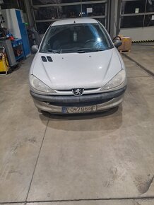 Peugeot 206 - 4