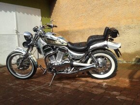 Suzuki Intruder 1400 - 4