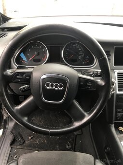 Audi Q7 4.2 FSI V8 - 4