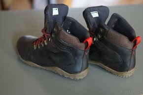 Vivobarefoot tracker 42 - 4