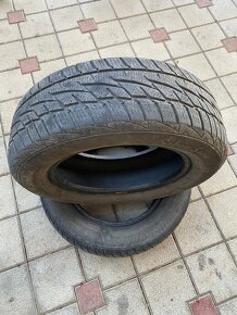 Pneu 195/65 r15 - 4