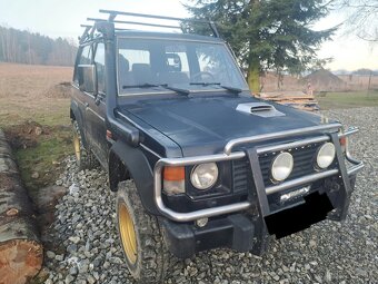 Predám mitshubishi pajero 1 2.5 tdi - 4