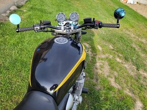 Yamaha XJR1300 - 4