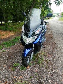 Suzuki Burgman 125 - 4