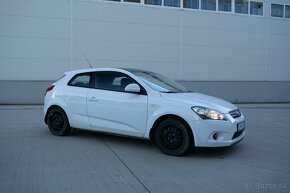 Kia pro ceed - 4