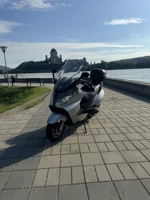 Aprilia Atlantic 200 - 4