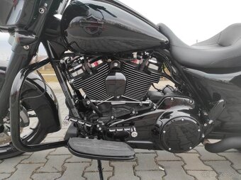 Harley Davidson Street Glide - 4