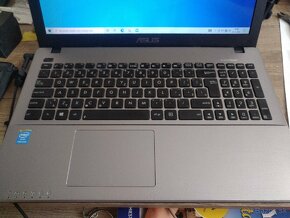 Notebook ASUS X550C - 4