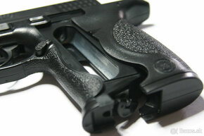 Smith&wesson M&P40 GNB 6mm Umarex - 4