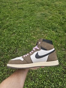 Travis Jordan 1 High Reverse Mocha - 4